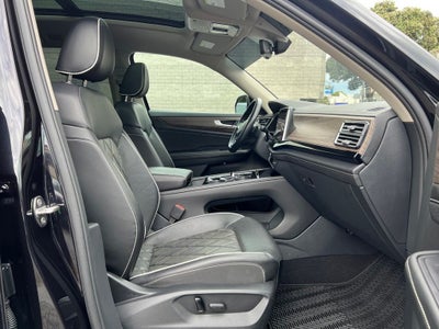 2024 Volkswagen Atlas 2.0T SEL Premium R-Line