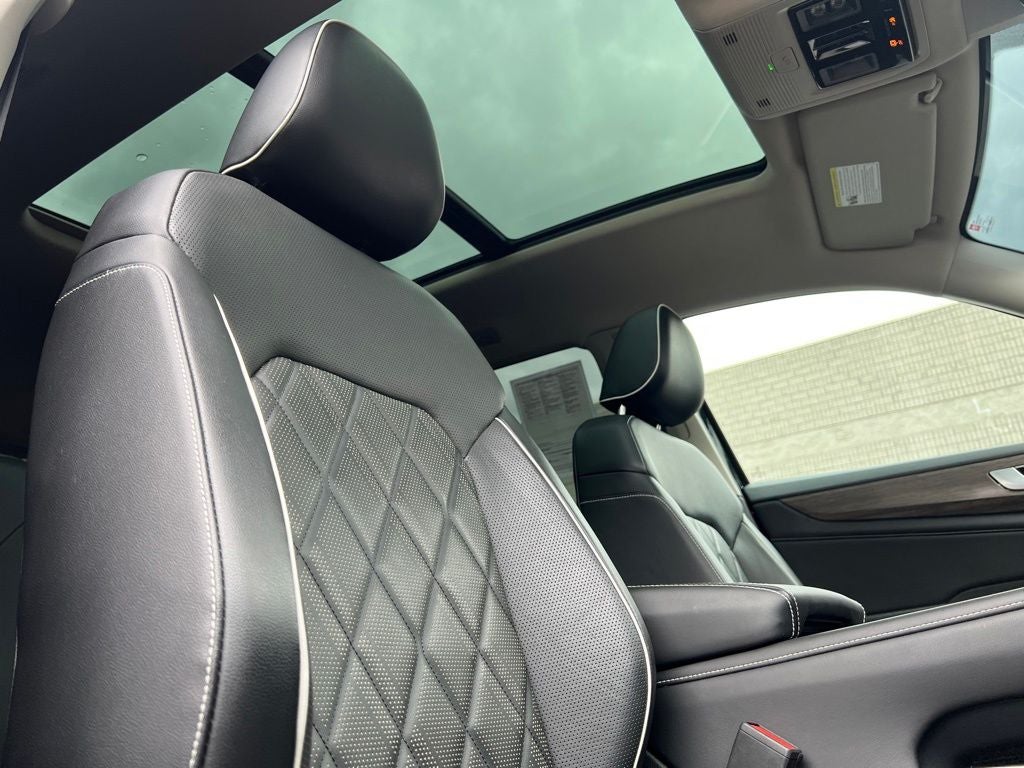 2024 Volkswagen Atlas 2.0T SEL Premium R-Line