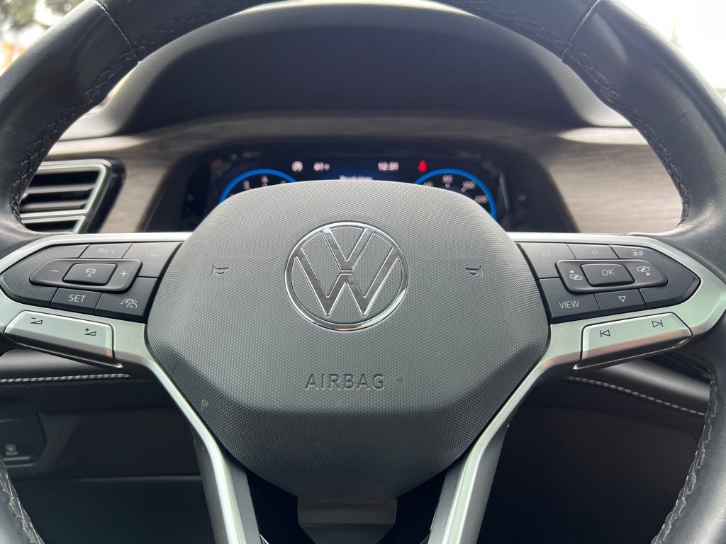 2024 Volkswagen Atlas 2.0T SEL Premium R-Line