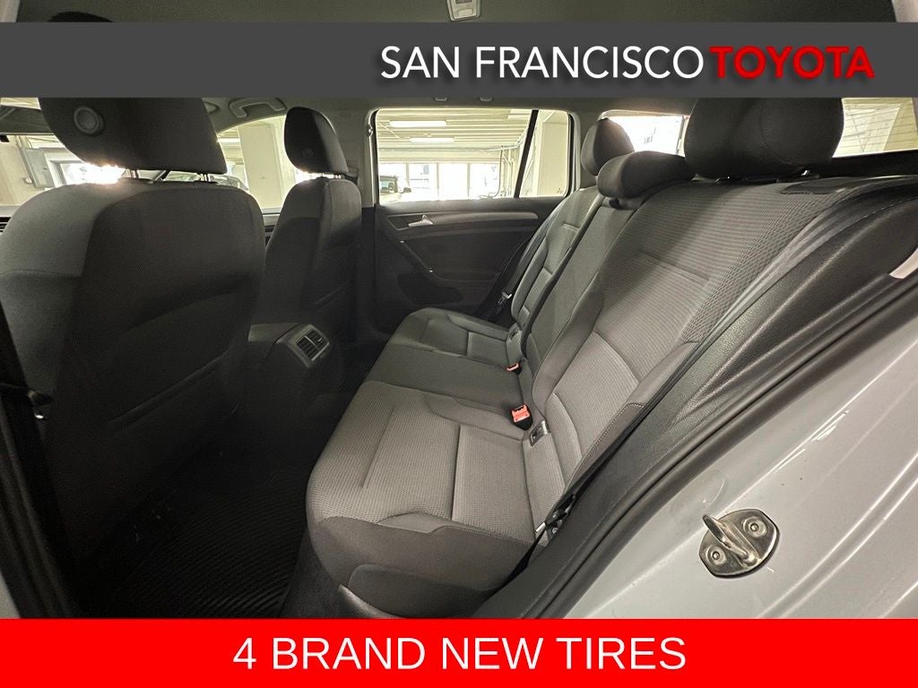 2019 Volkswagen Golf SportWagen S