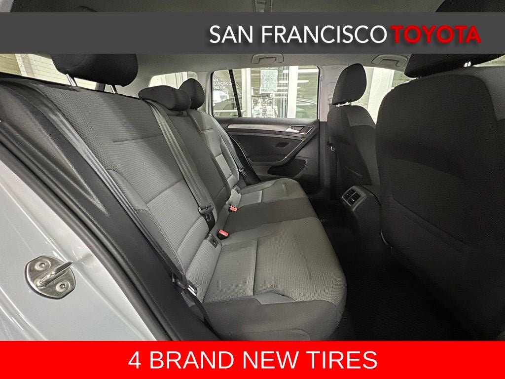 2019 Volkswagen Golf SportWagen S