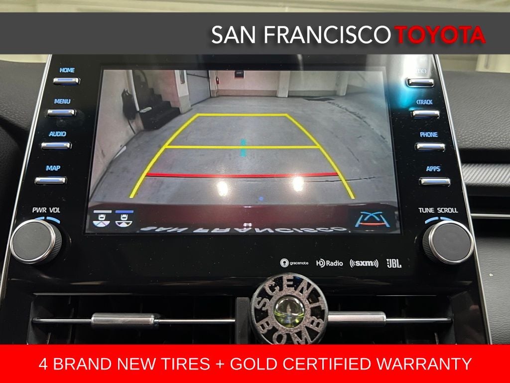 2021 Toyota Avalon Hybrid XSE