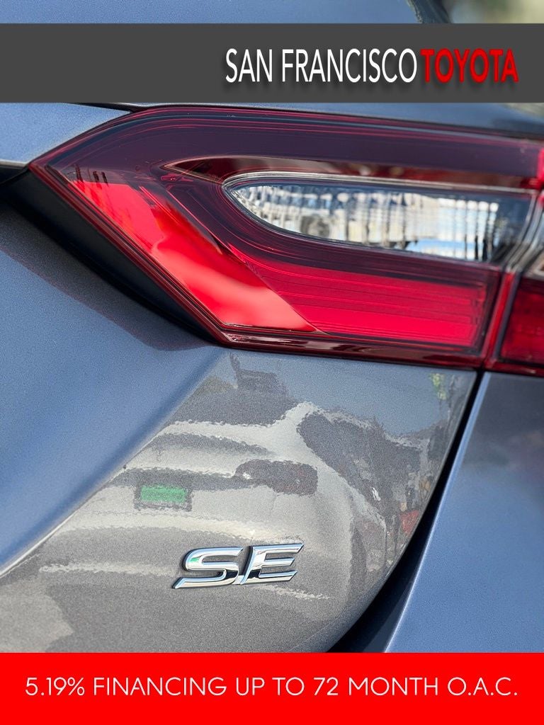2022 Toyota Camry SE
