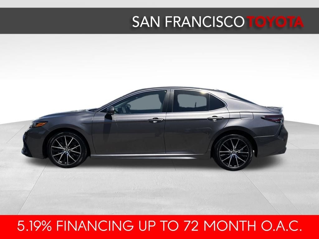 2022 Toyota Camry SE