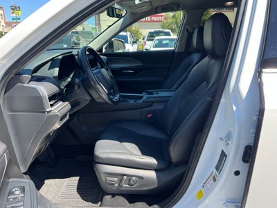 2024 Toyota Grand Highlander XLE