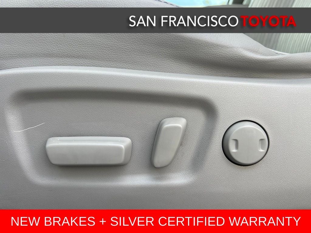 2016 Toyota Highlander LE Plus V6