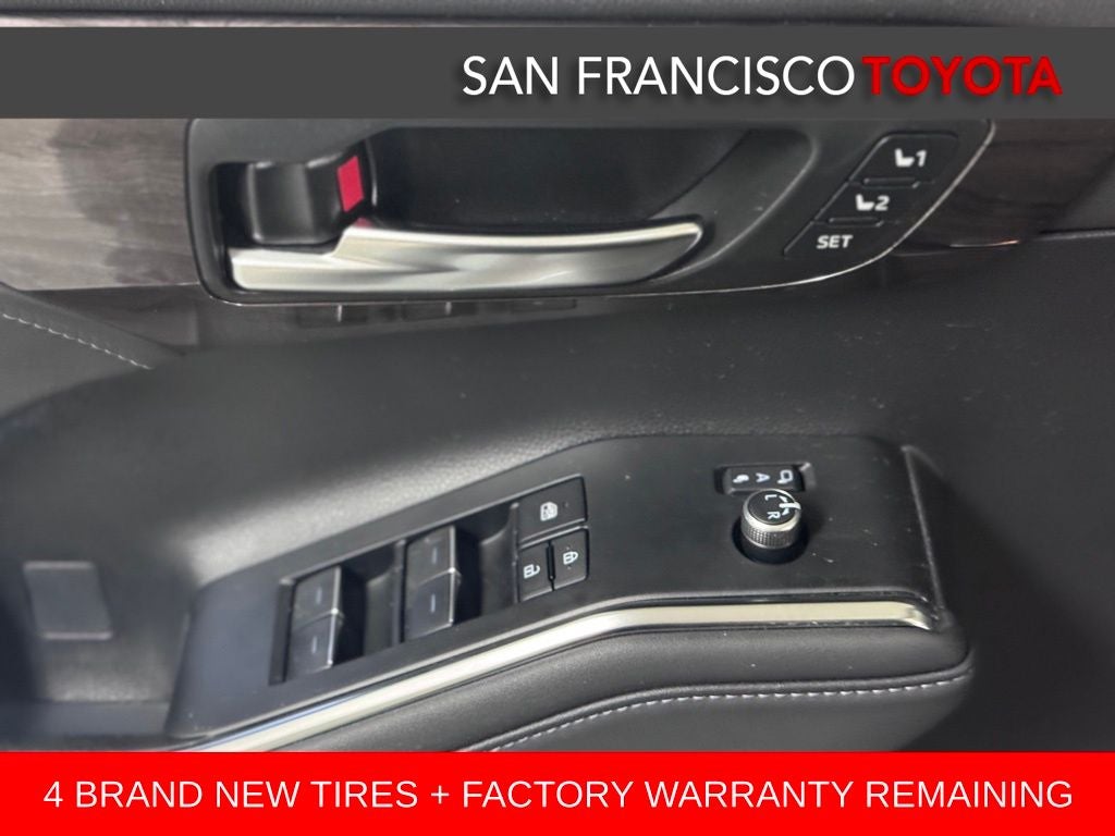 2023 Toyota Highlander Hybrid Platinum