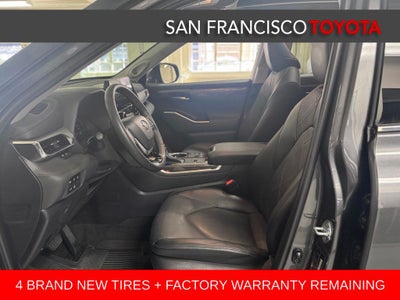2023 Toyota Highlander Hybrid Platinum