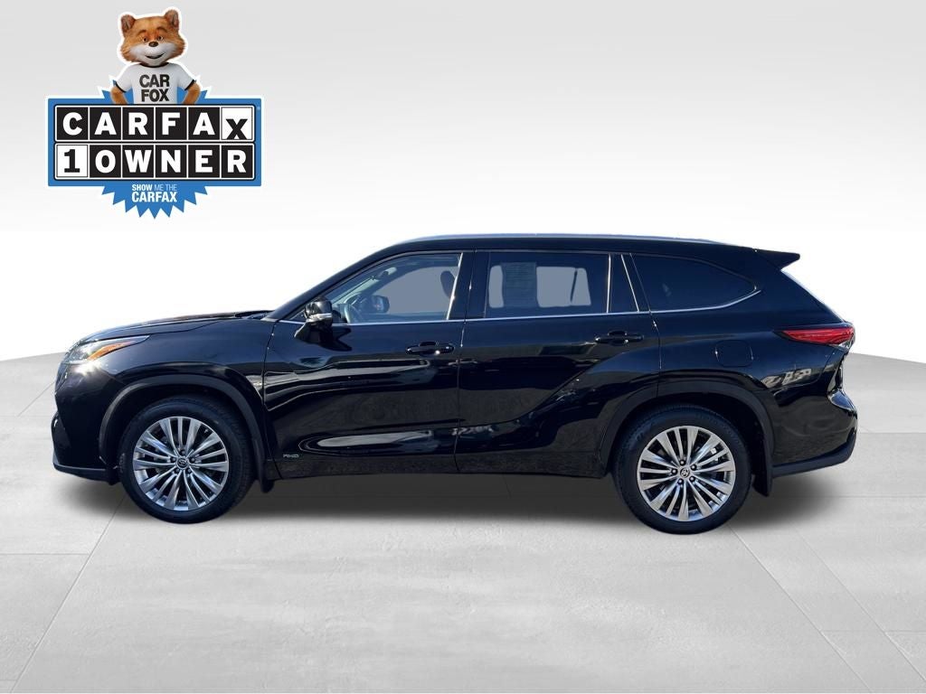 2023 Toyota Highlander Hybrid Platinum