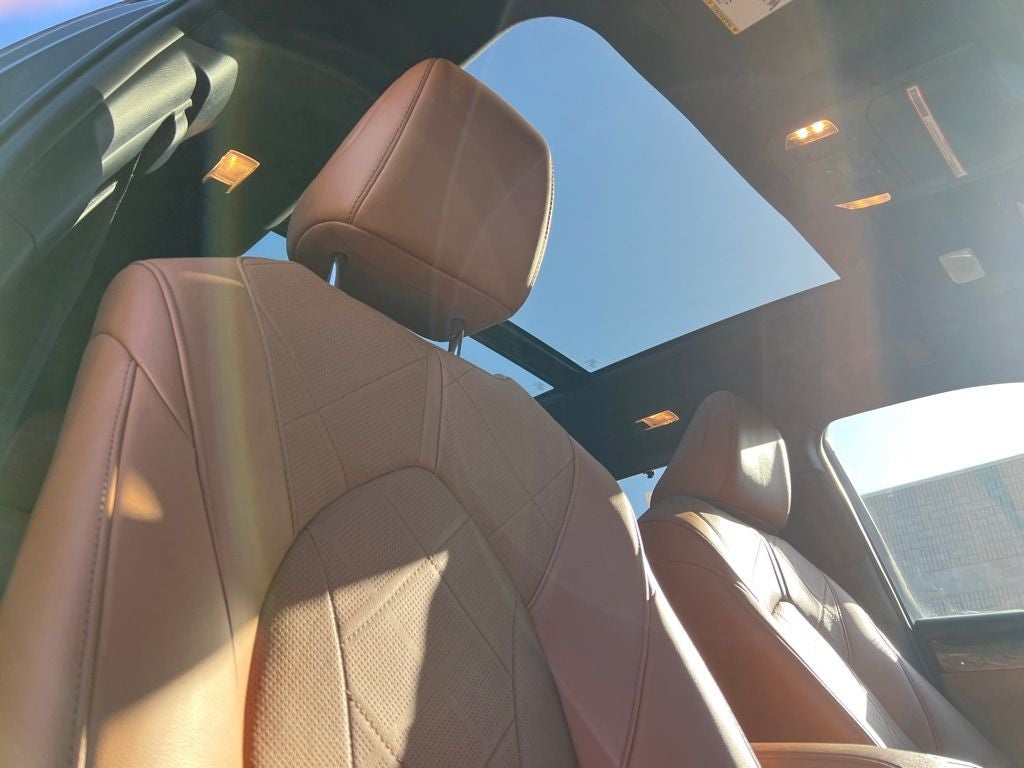 2023 Toyota Highlander Hybrid Platinum