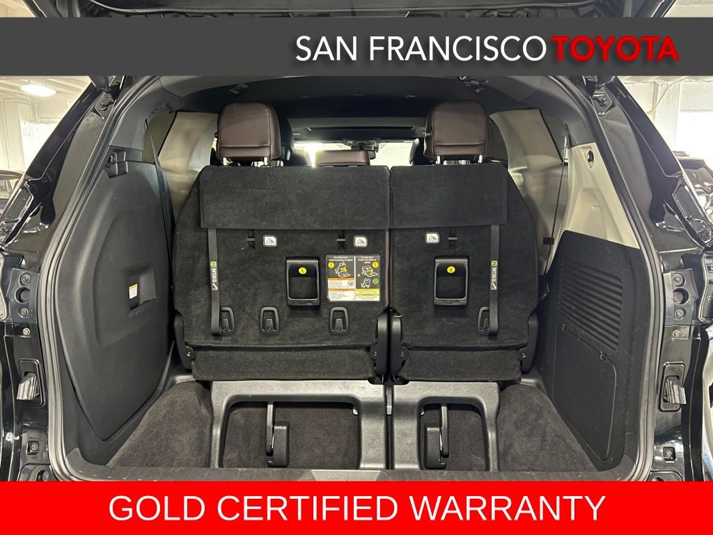 2022 Toyota Sienna Platinum 7 Passenger
