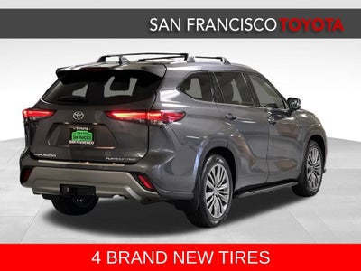 2022 Toyota Highlander Platinum