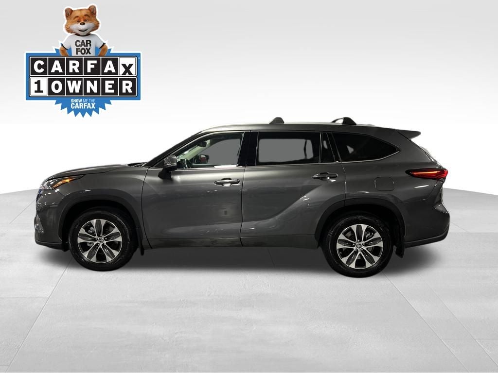 2022 Toyota Highlander Hybrid XLE