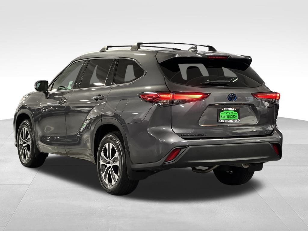 2022 Toyota Highlander Hybrid XLE