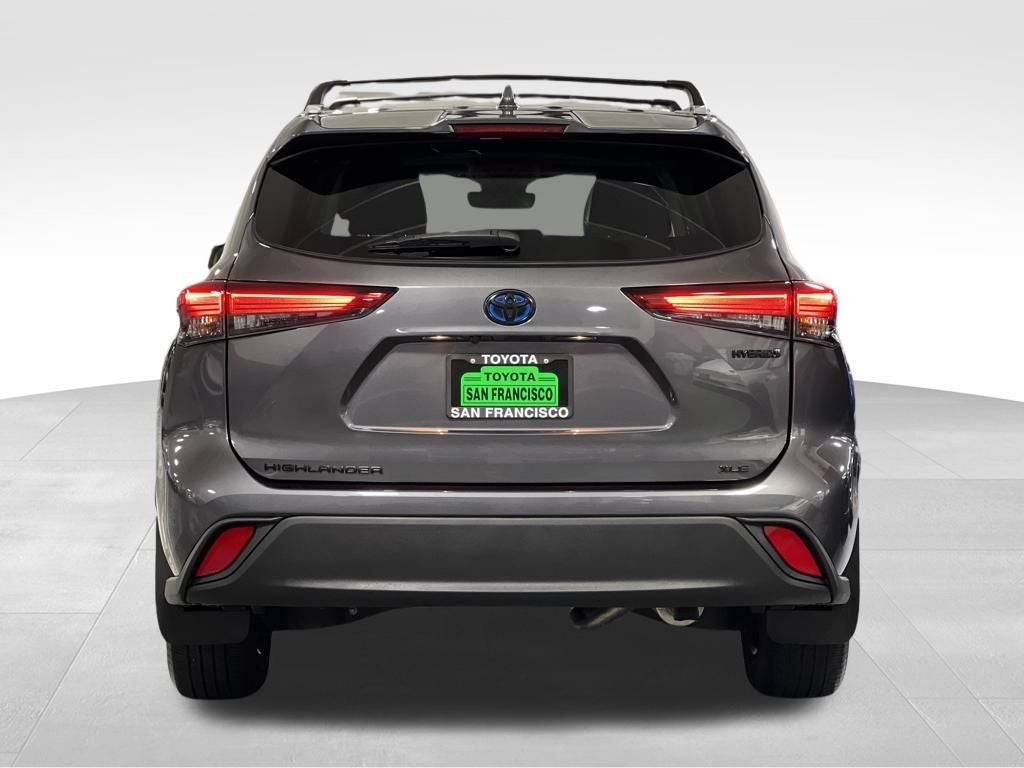 2022 Toyota Highlander Hybrid XLE