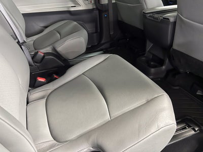 2023 Toyota Sienna XLE 8 Passenger