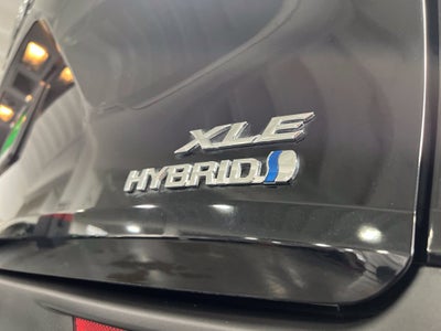 2023 Toyota Sienna XLE 8 Passenger