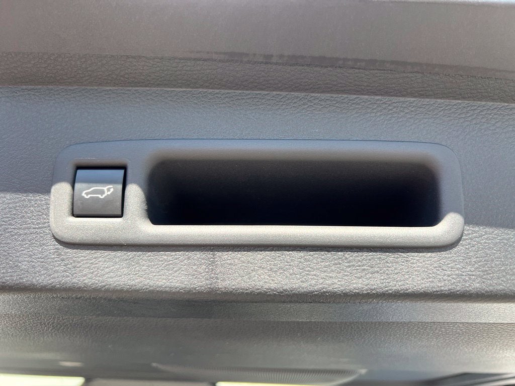 2026 Toyota Sienna LE 7 PASSENGER