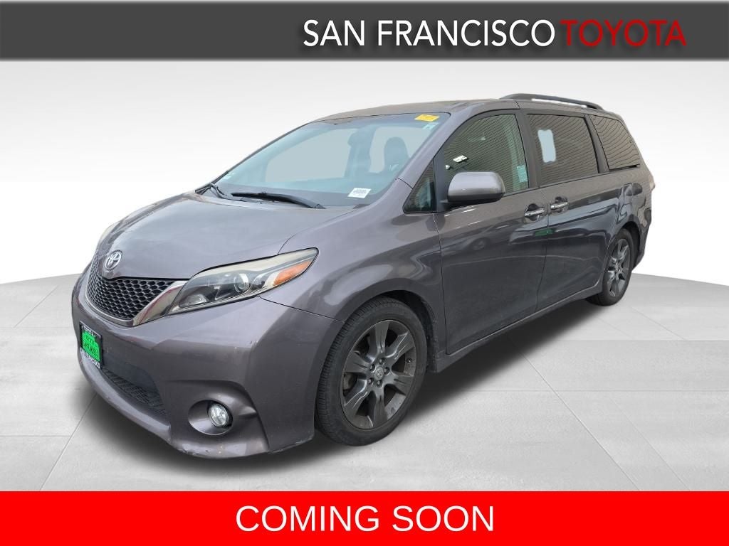 2016 Toyota Sienna SE 8 Passenger