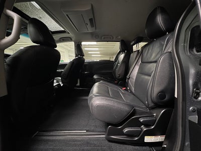 2016 Toyota Sienna SE Premium 8 Passenger