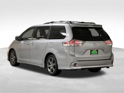 2016 Toyota Sienna SE Premium 8 Passenger