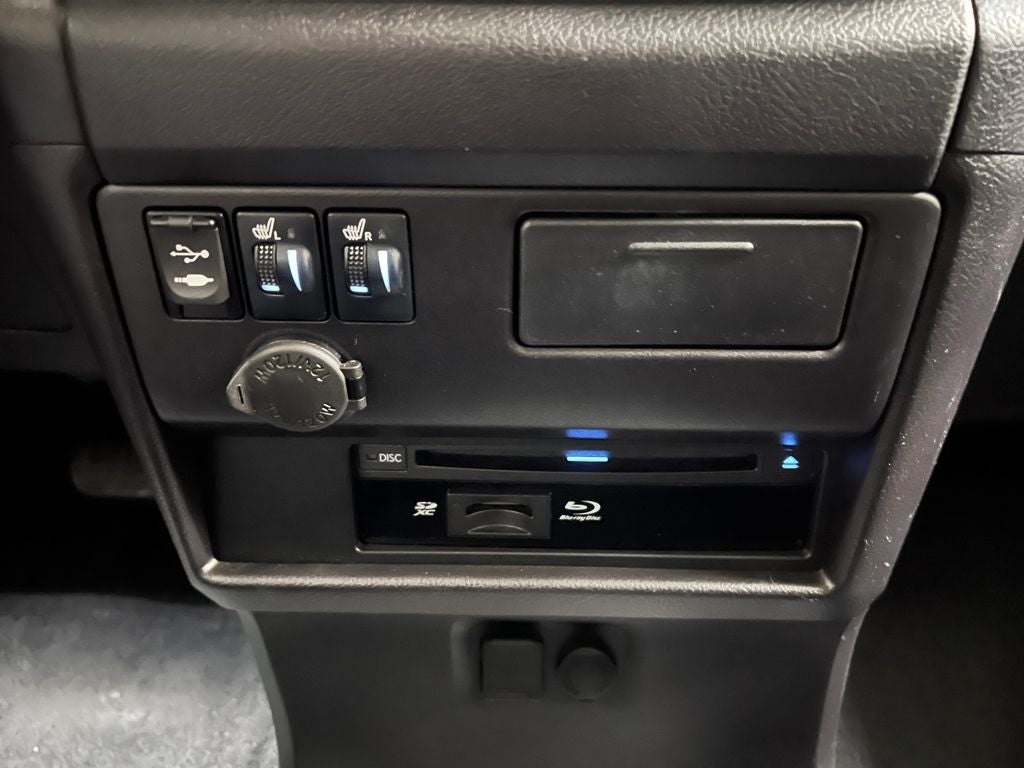 2016 Toyota Sienna SE Premium 8 Passenger