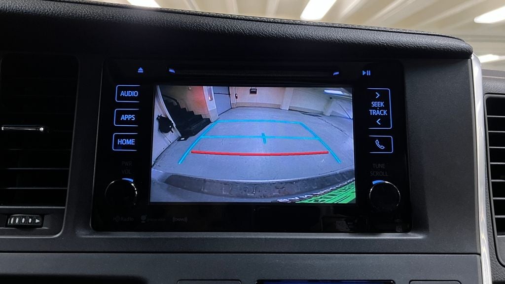 2016 Toyota Sienna SE Premium 8 Passenger