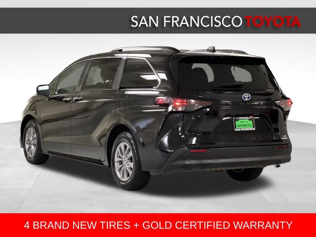 2024 Toyota Sienna XLE 8 Passenger