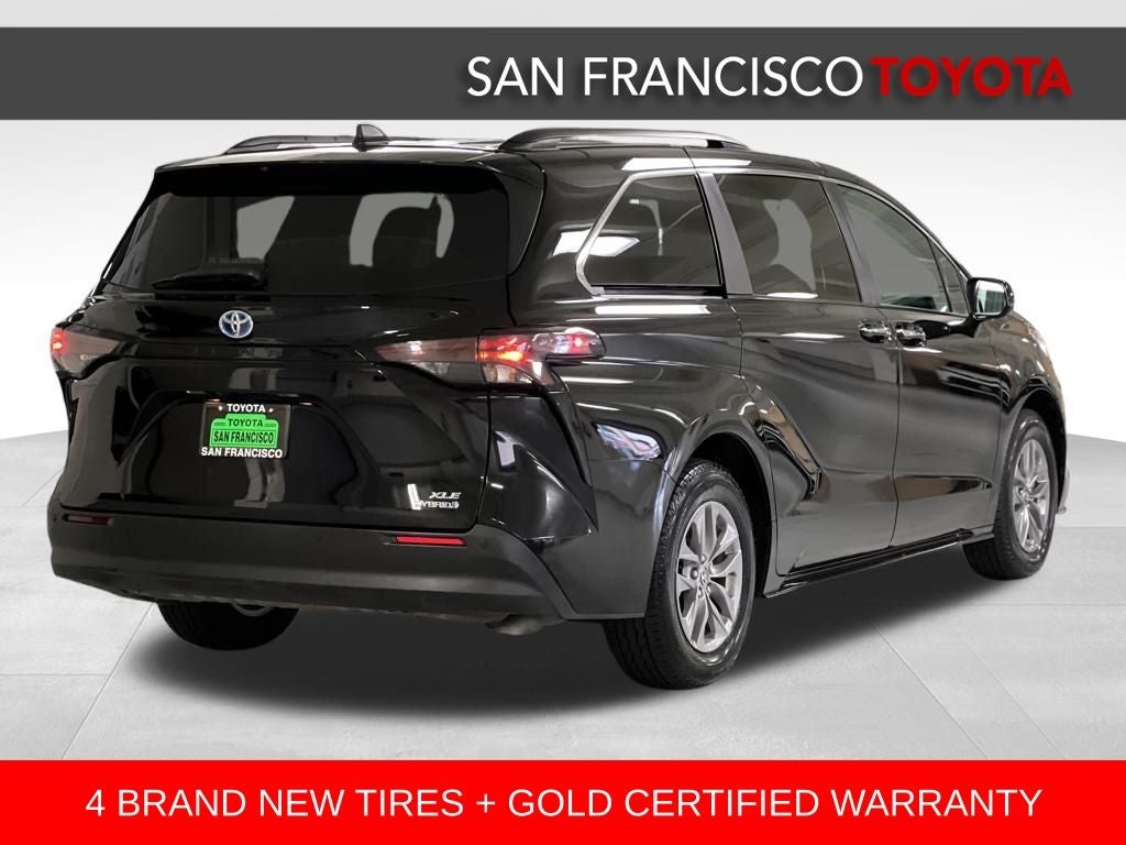 2024 Toyota Sienna XLE 8 Passenger