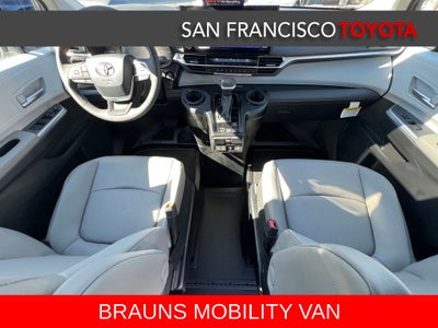 2026 Toyota Sienna XLE 8 Passenger