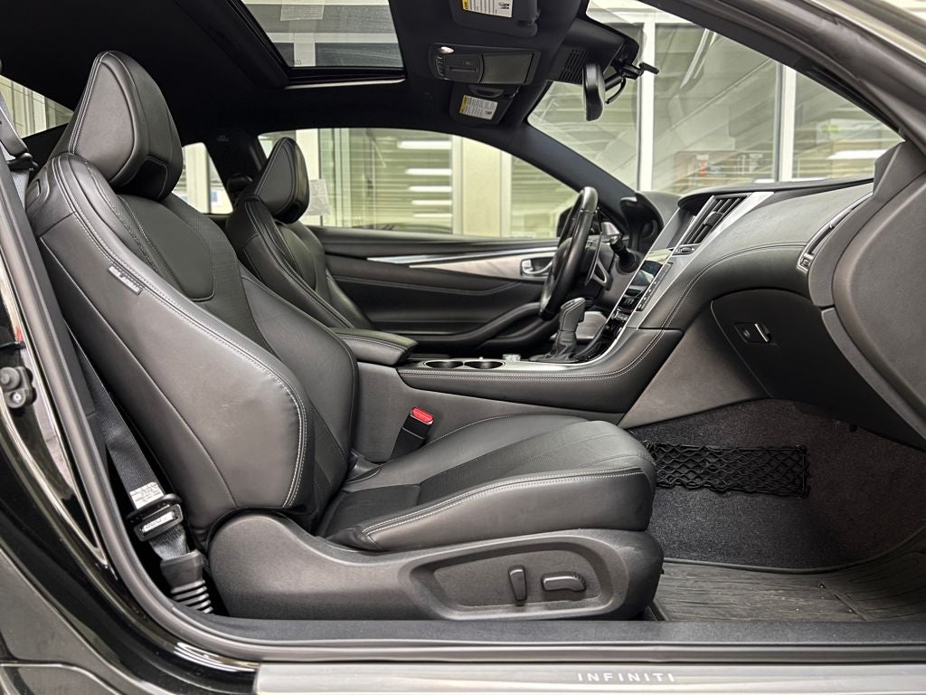 2018 INFINITI Q60 3.0t LUXE