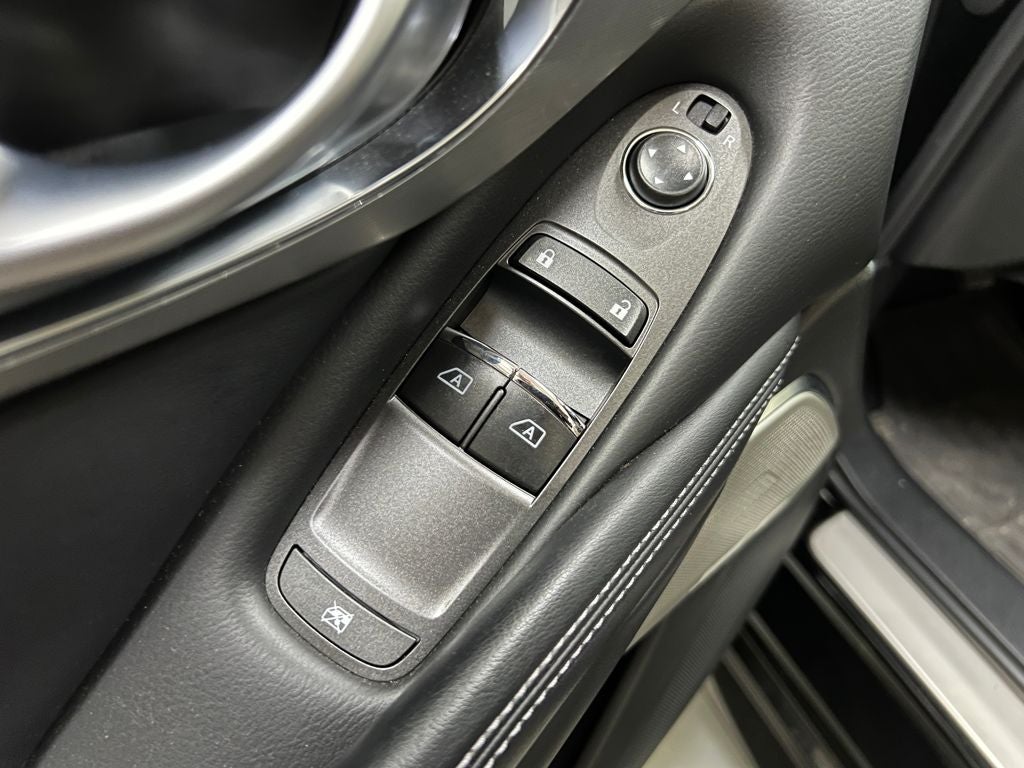 2018 INFINITI Q60 3.0t LUXE