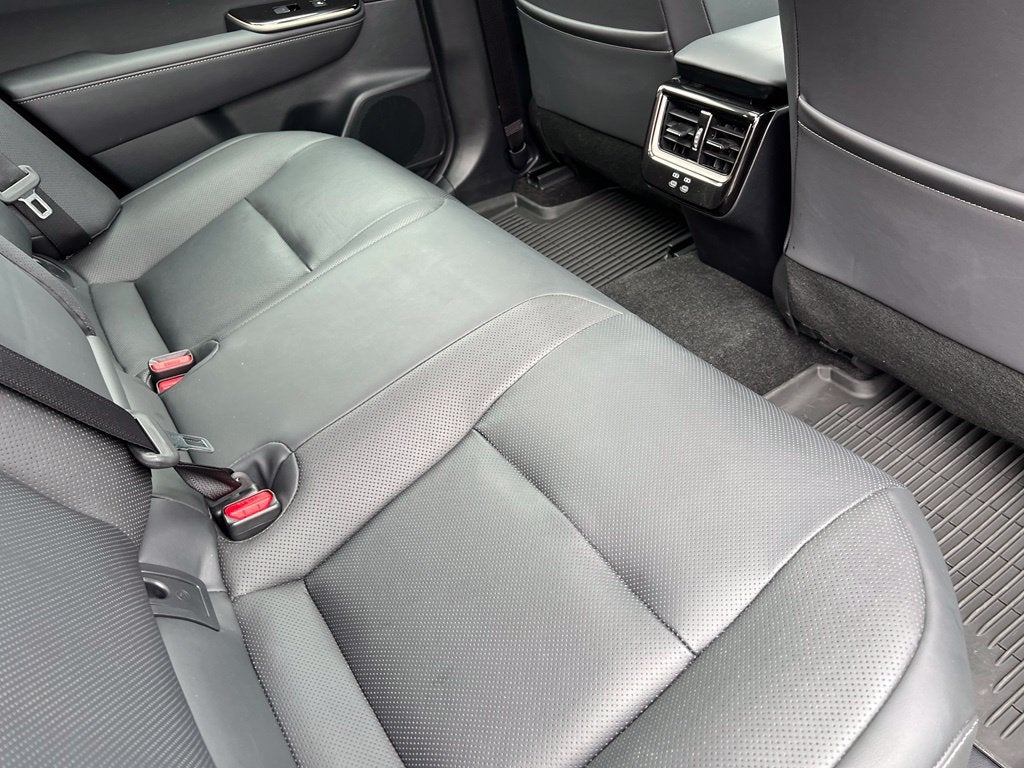 2024 Toyota Crown Platinum