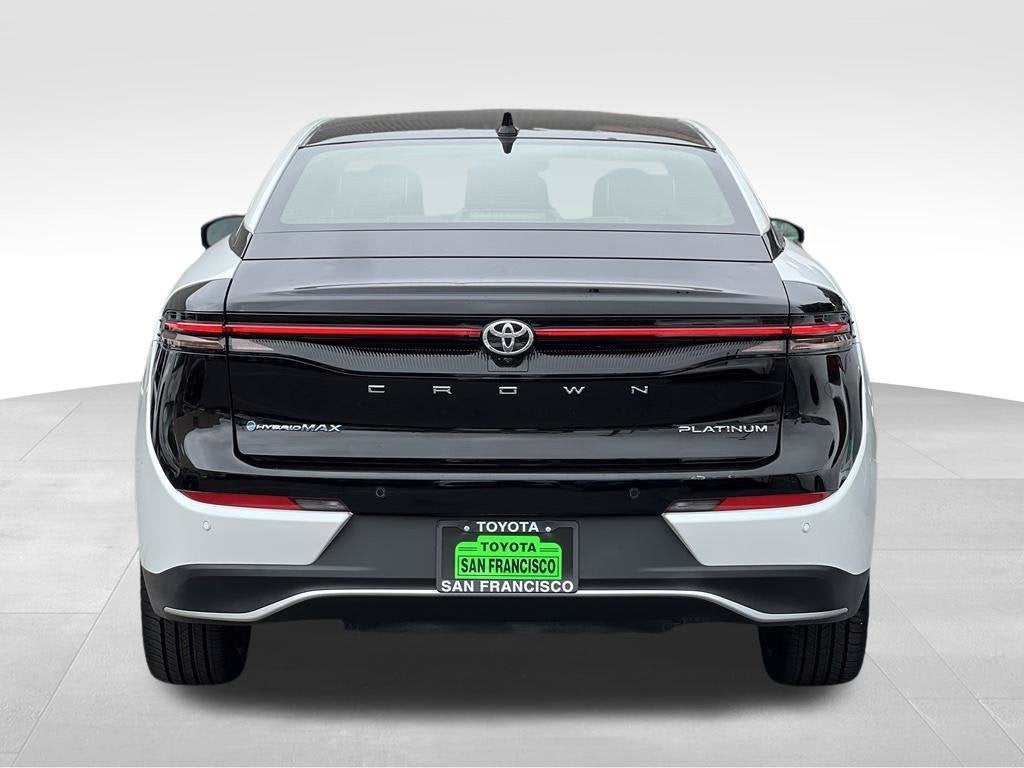 2024 Toyota Crown Platinum