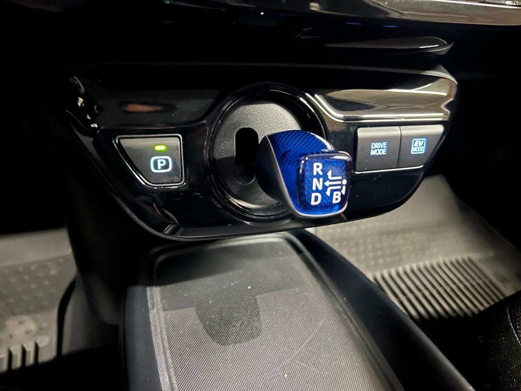 2022 Toyota Prius LE