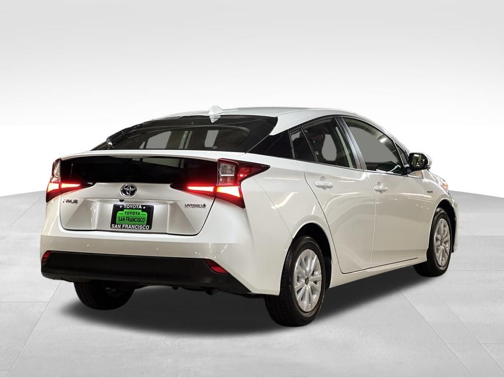 2022 Toyota Prius LE