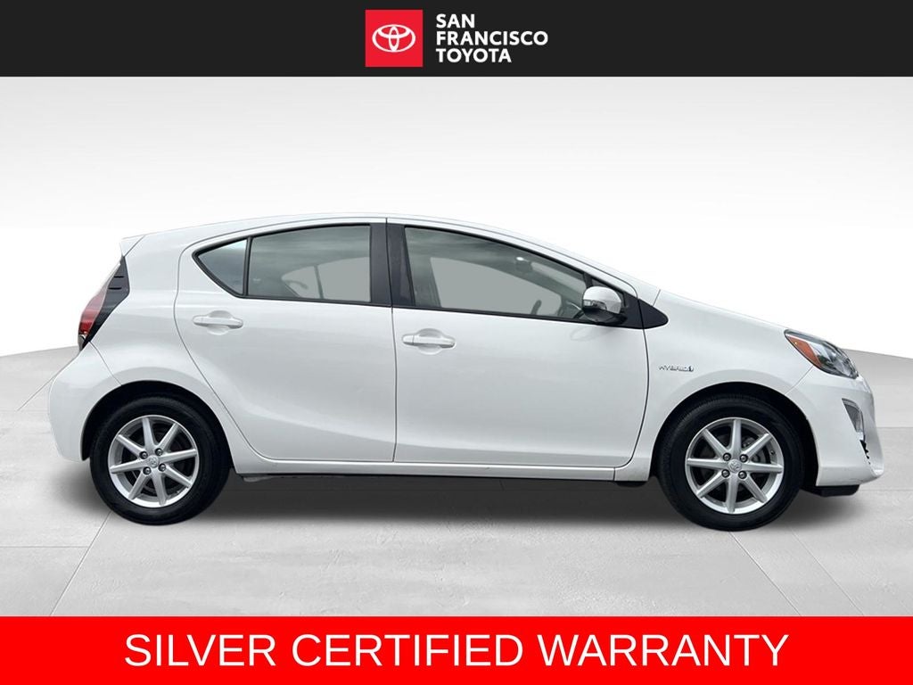 2016 Toyota Prius c Three