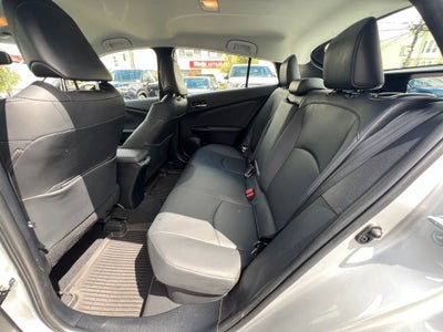 2022 Toyota Prius Base