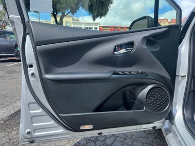 2022 Toyota Prius Base