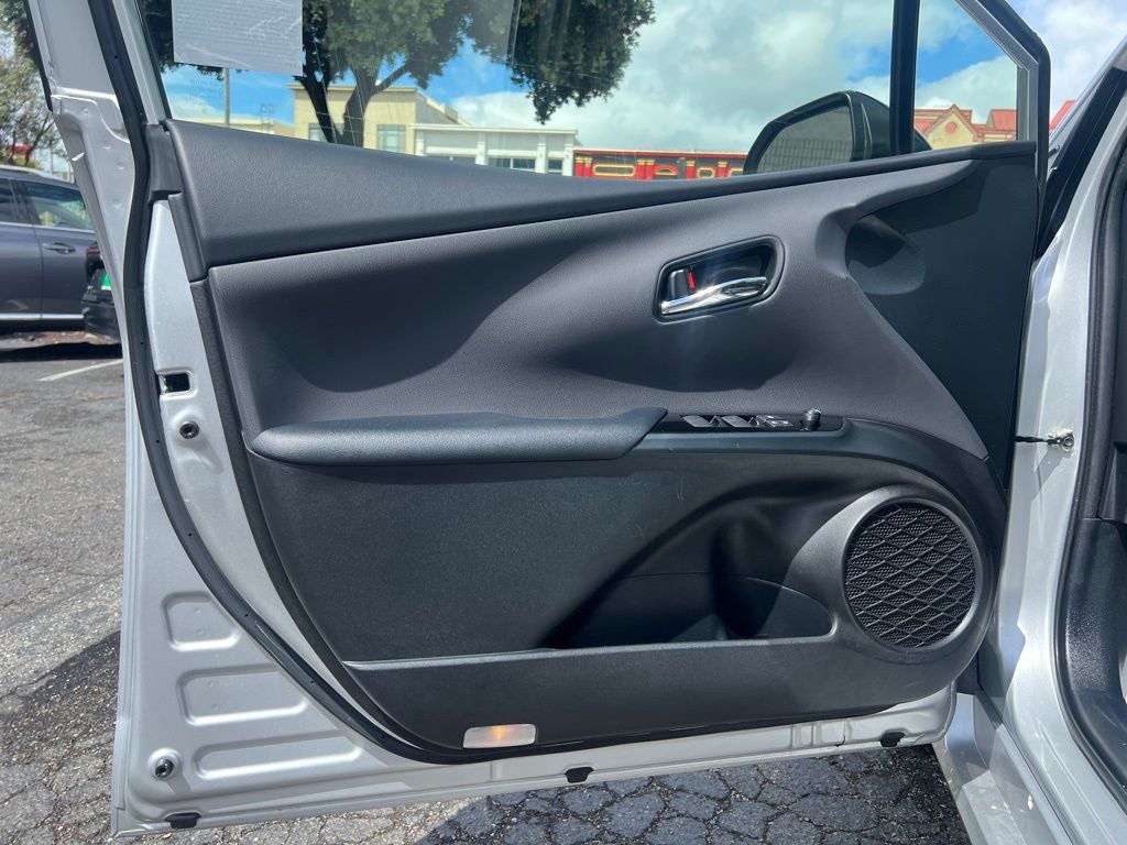 2022 Toyota Prius Base