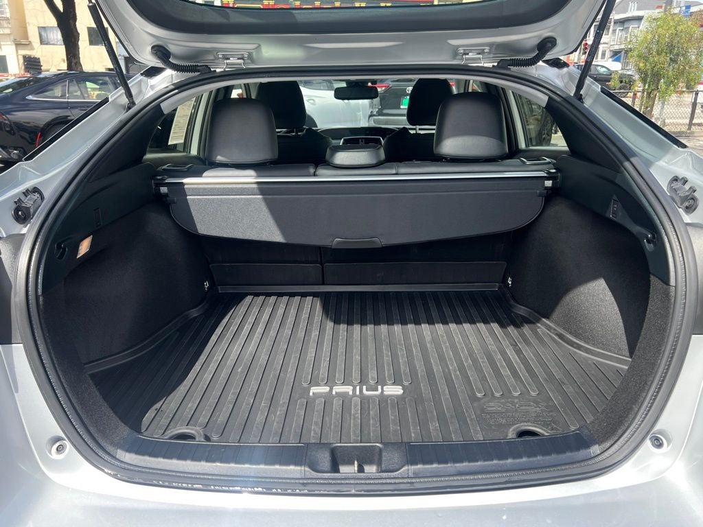 2022 Toyota Prius Base