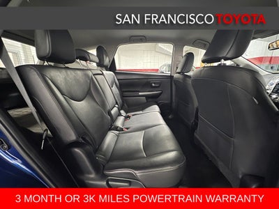 2015 Toyota Prius v Four