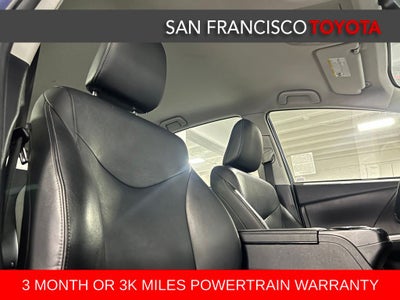 2015 Toyota Prius v Four