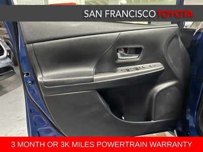 2015 Toyota Prius v Four