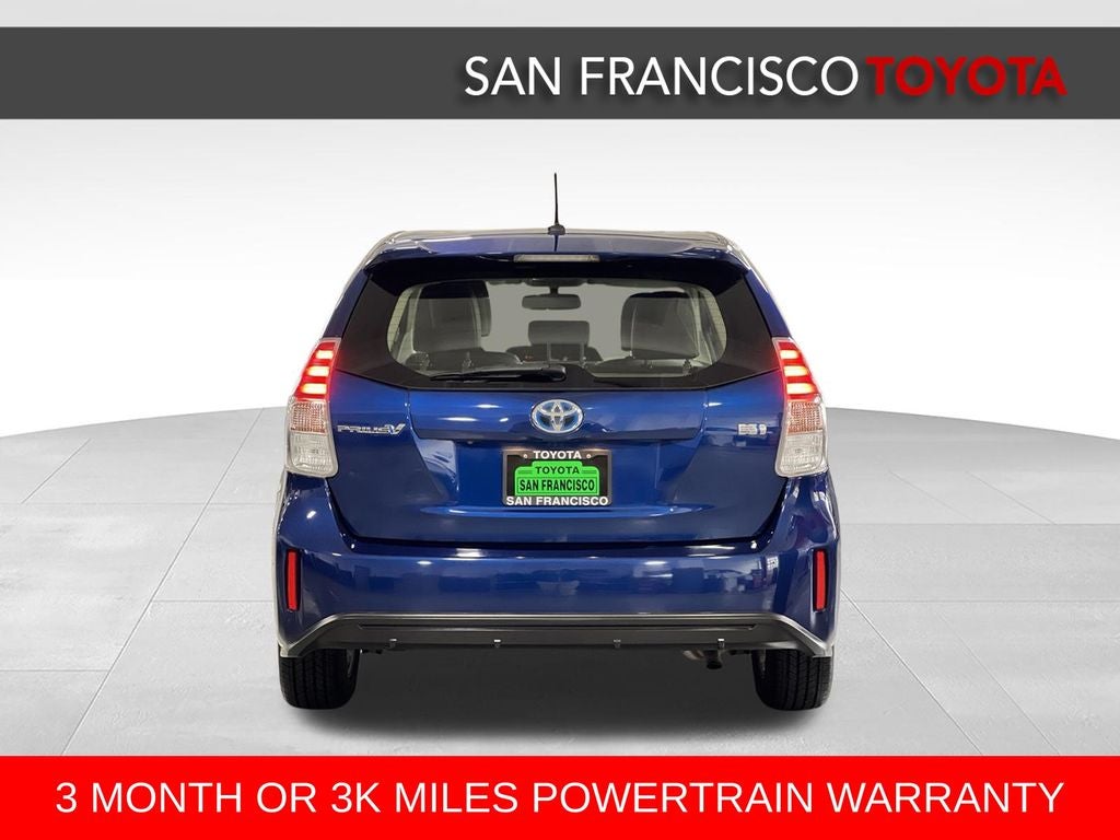 2015 Toyota Prius v Four