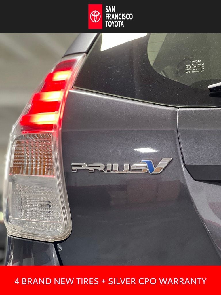 2017 Toyota Prius v Two