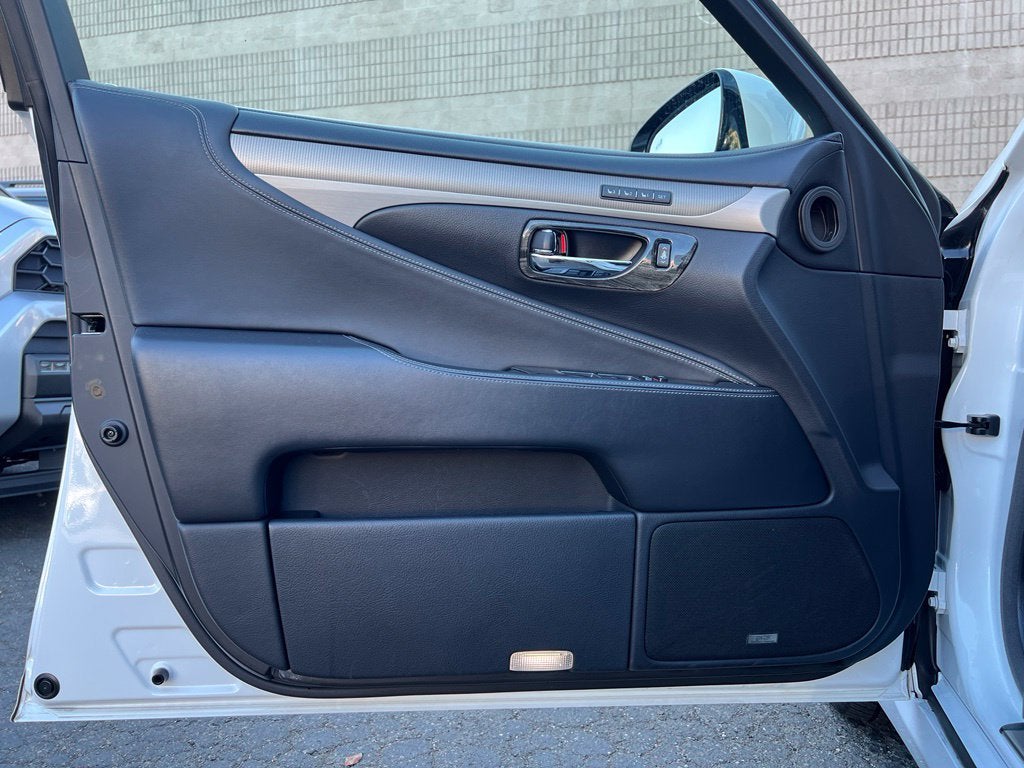 2013 Lexus LS 460