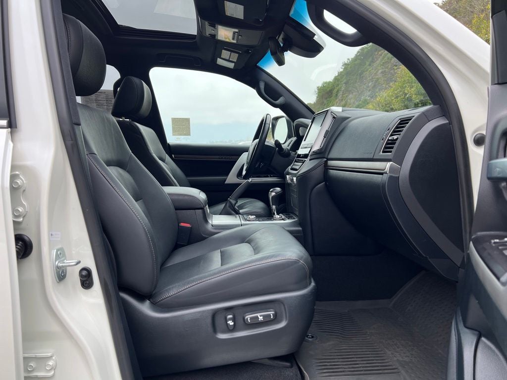 2020 Toyota Land Cruiser Heritage Edition