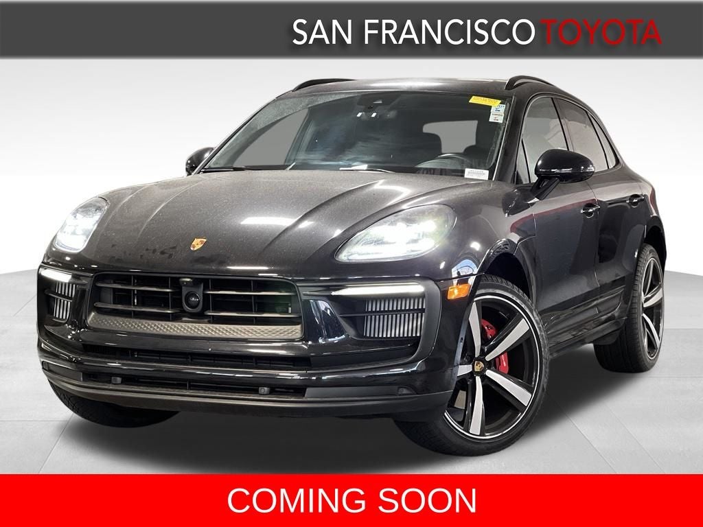 2022 Porsche Macan S