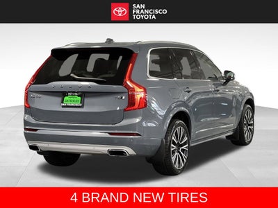 2020 Volvo XC90 T6 Momentum